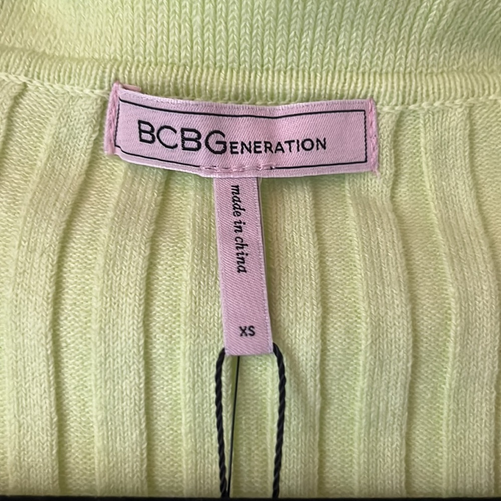 Bcbgmaxazria Ruffle Top - Picture 3 of 6